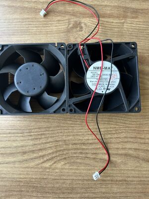 3615KL‐05W‐B59 NMB 3-Wire ψυκτικός ανεμιστήρας 92×92×38mm DC24V 0,24A Αντικατασκευαστικό ανταλλακτικό για μηχανή επεξεργαστή φωτογραφικών εργαστηρίων Konica Digital Minilab προμηθευτής